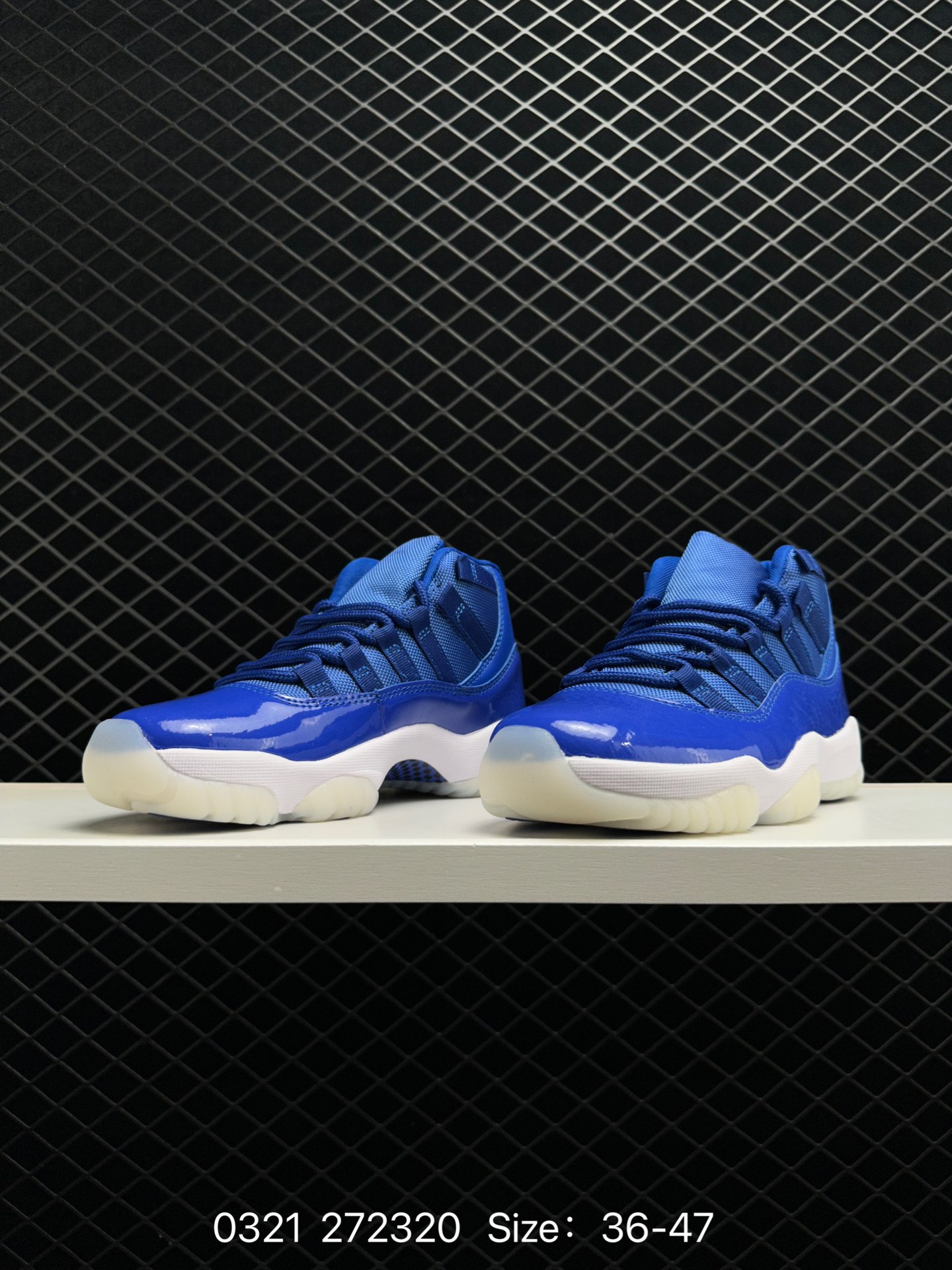 Nike Air Jordan 11 Retro Low LE